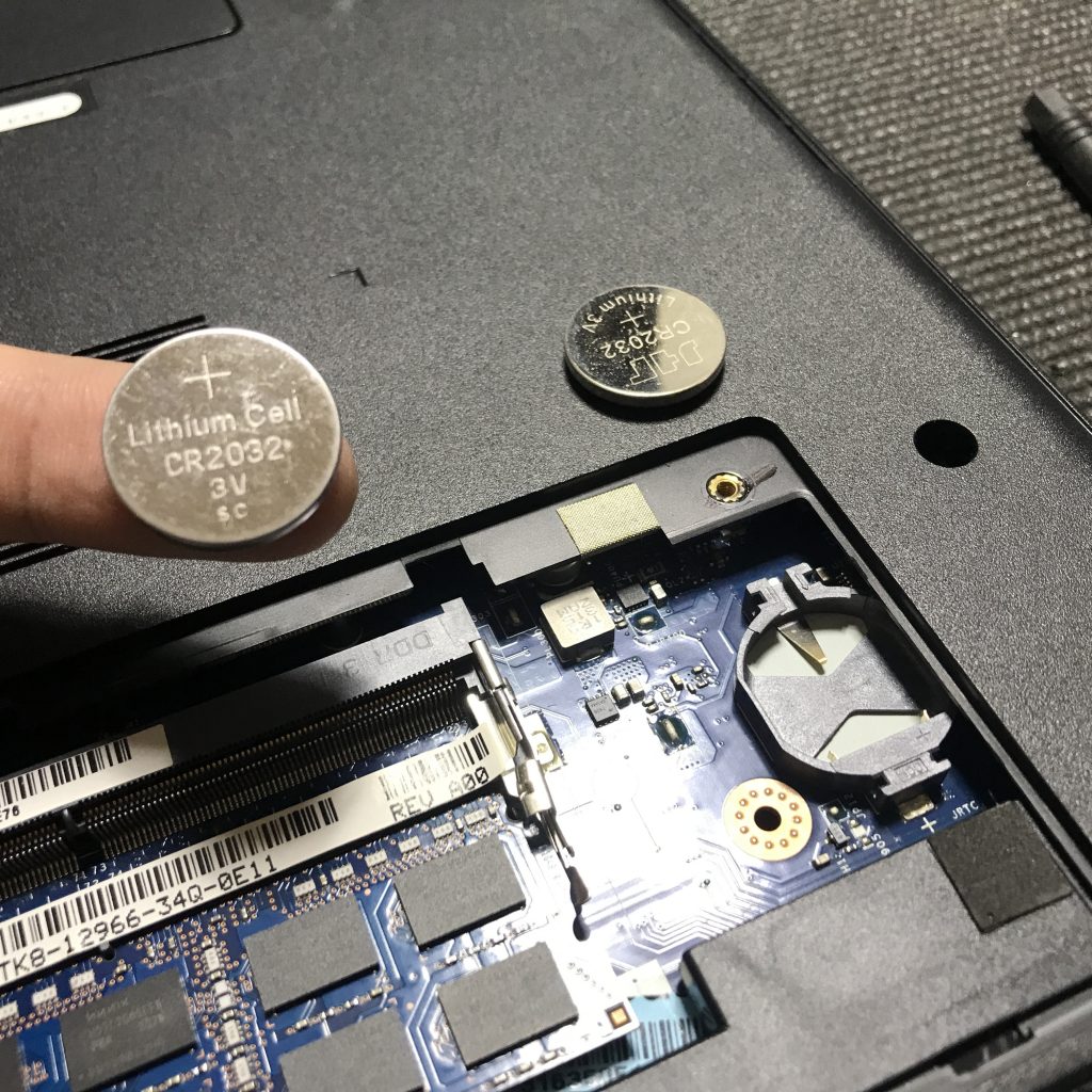DELL・Inspiron 15  起動出来ないパソコン CMOS電池交換修理   岡崎市のお客様の修理事例