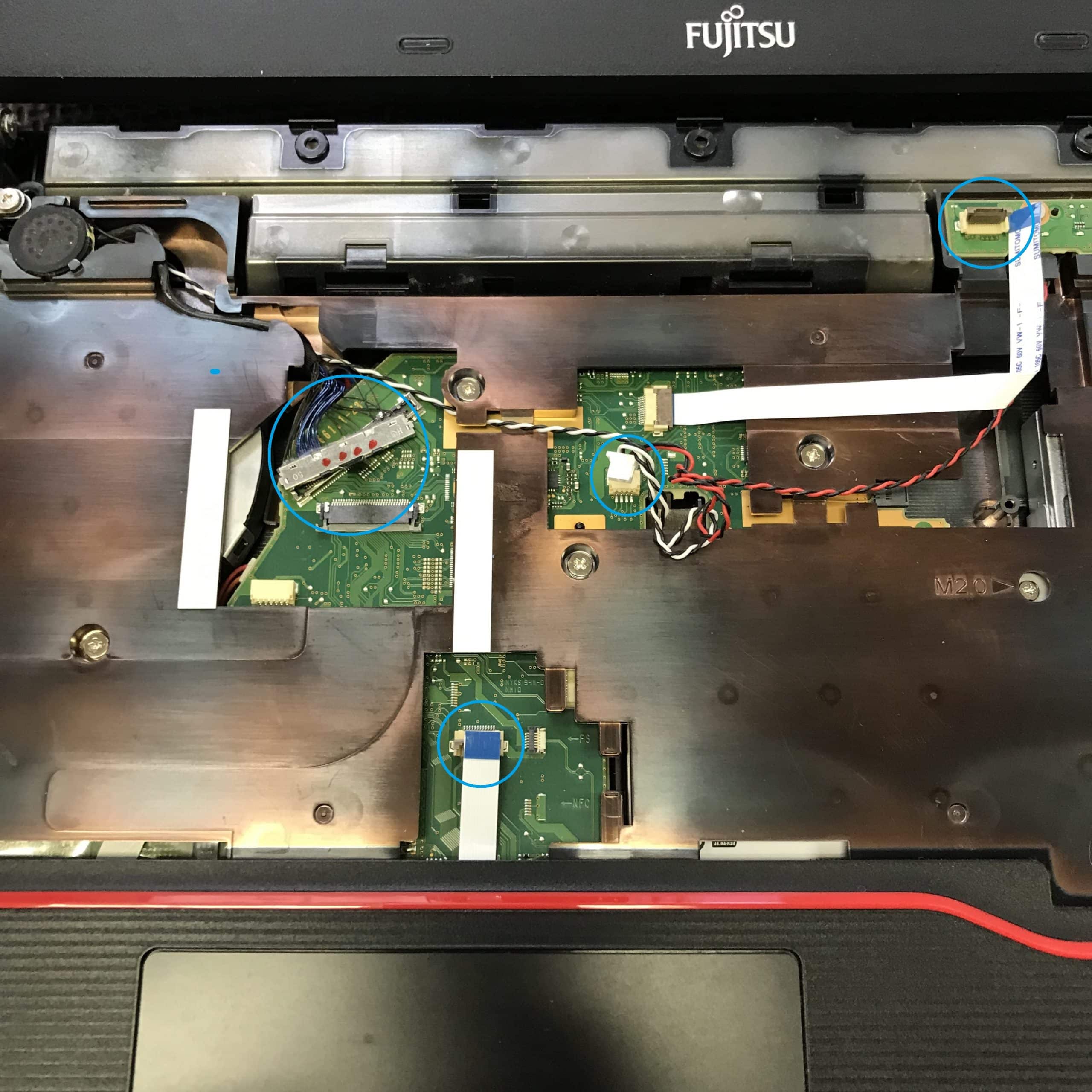 FUJITSU・LIFEBOOK A574M のパソコンクリーンパック + SSD＋メモリ増設 