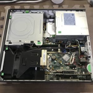 HP Compaq Elite 8300 デスクトップパソコンのメモリ増設・SSD換装の 