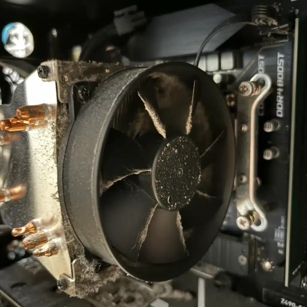 ゲーミングデスクトップパソコンのフルクリーニング【iiyama】パソコン内部清掃の持ち込みはPC堂へ!
