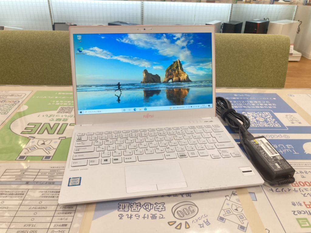 FUJITSU LIFEBOOK UH75/B3のオススメノートパソコン情報【PC堂 ウイングタウン岡崎店】　