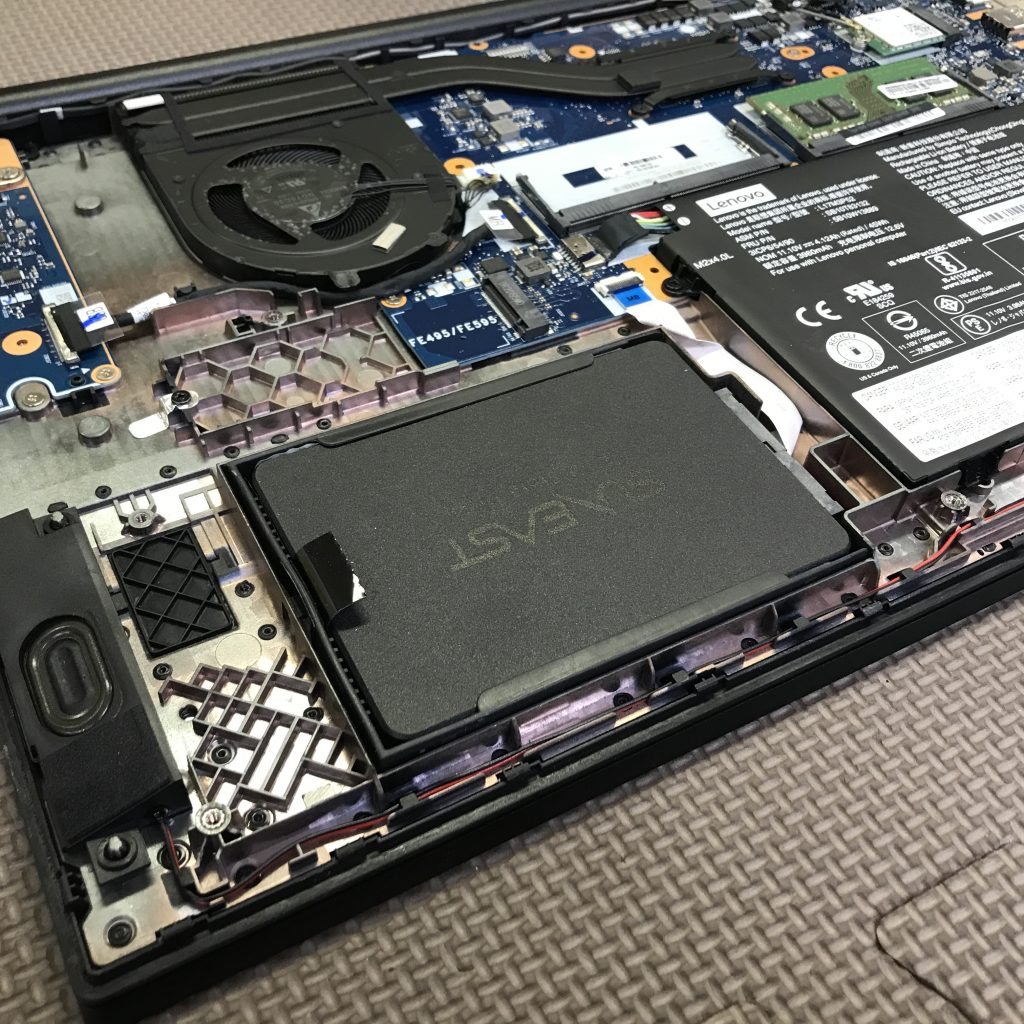 Lenovo・ThinkPad 20NF  パソコンクリーンパック + SSD換装   安城市のお客様の修理事例
