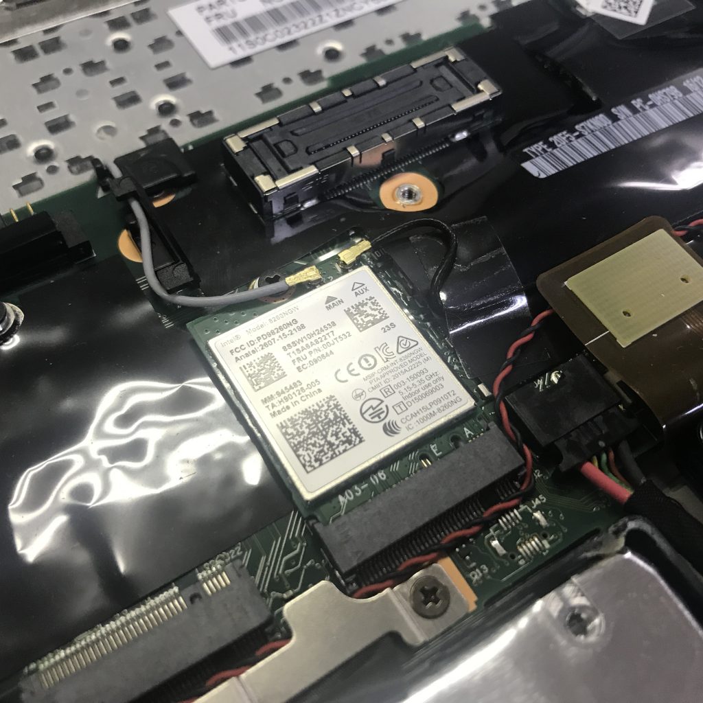Lenovo・ThinkPad ノートパソコンの無線LANモジュールの交換修理事例（岡崎市）
