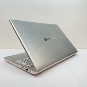 中古パソコン dynabook P3-T7VS-BE 外観3
