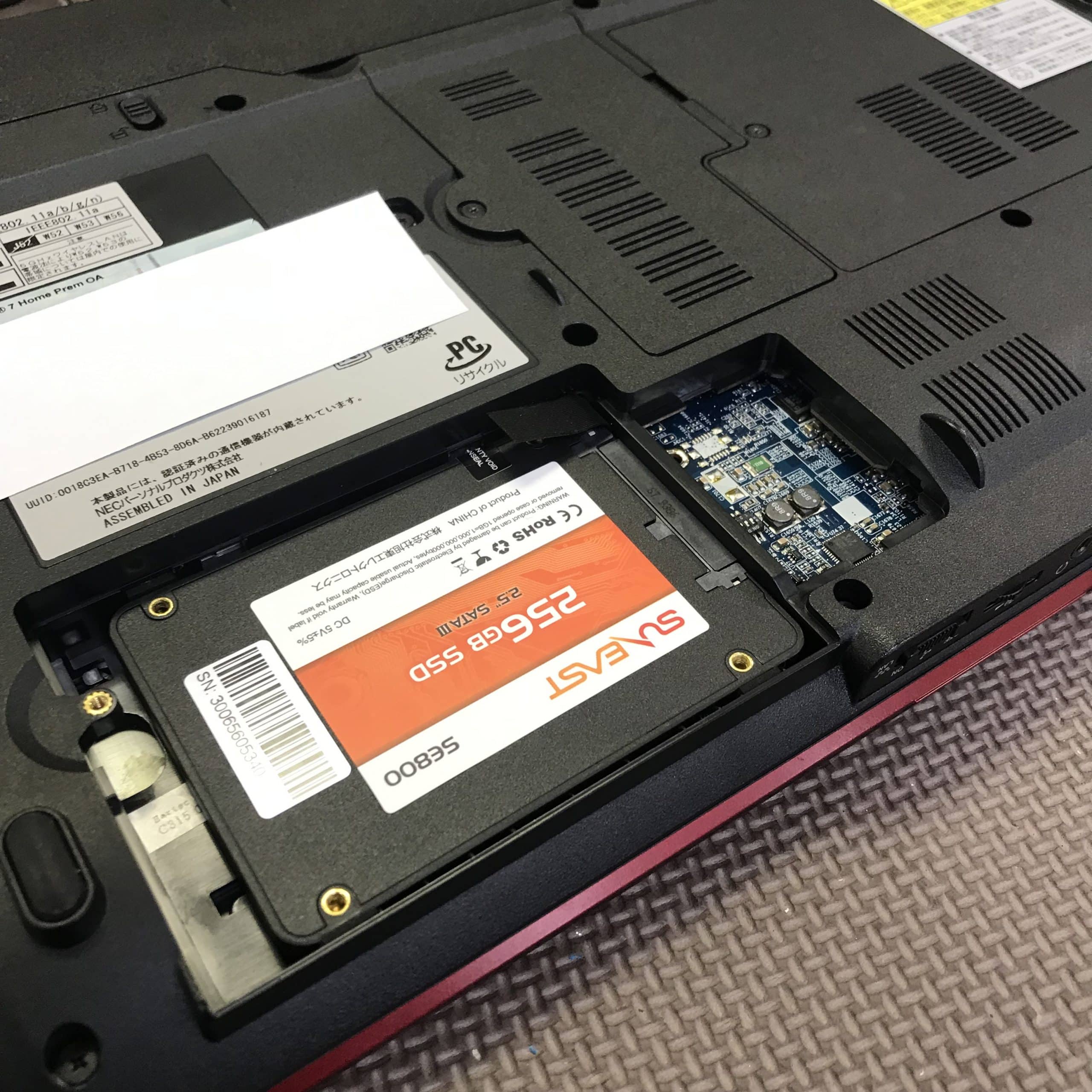 NEC・LaVie LL700/V ノートパソコンのクローン作製したSSDの換装事例 