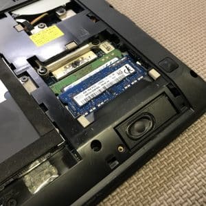 NEC・VersaPro ノートパソコンのメモリ不足解消の為のメモリ増設事例 