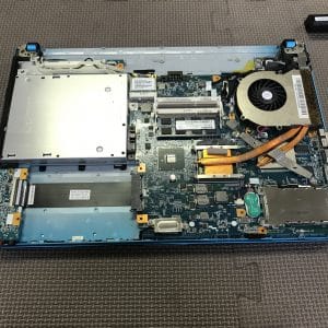 【送料無料】VAIO SVT13129CJS(液晶故障) 【送料無料】VAIO SVT13129CJS(液晶故障)