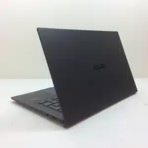 ASUS ExpertBook B9450 液晶画面と本体