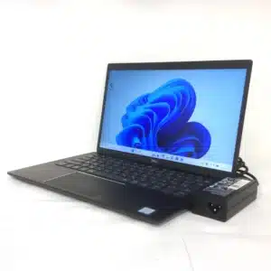 DELL Latitude 3301 外観正面イメージ