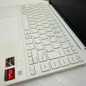 HP Pavilion Aero Laptop 13-be2010AU 天板