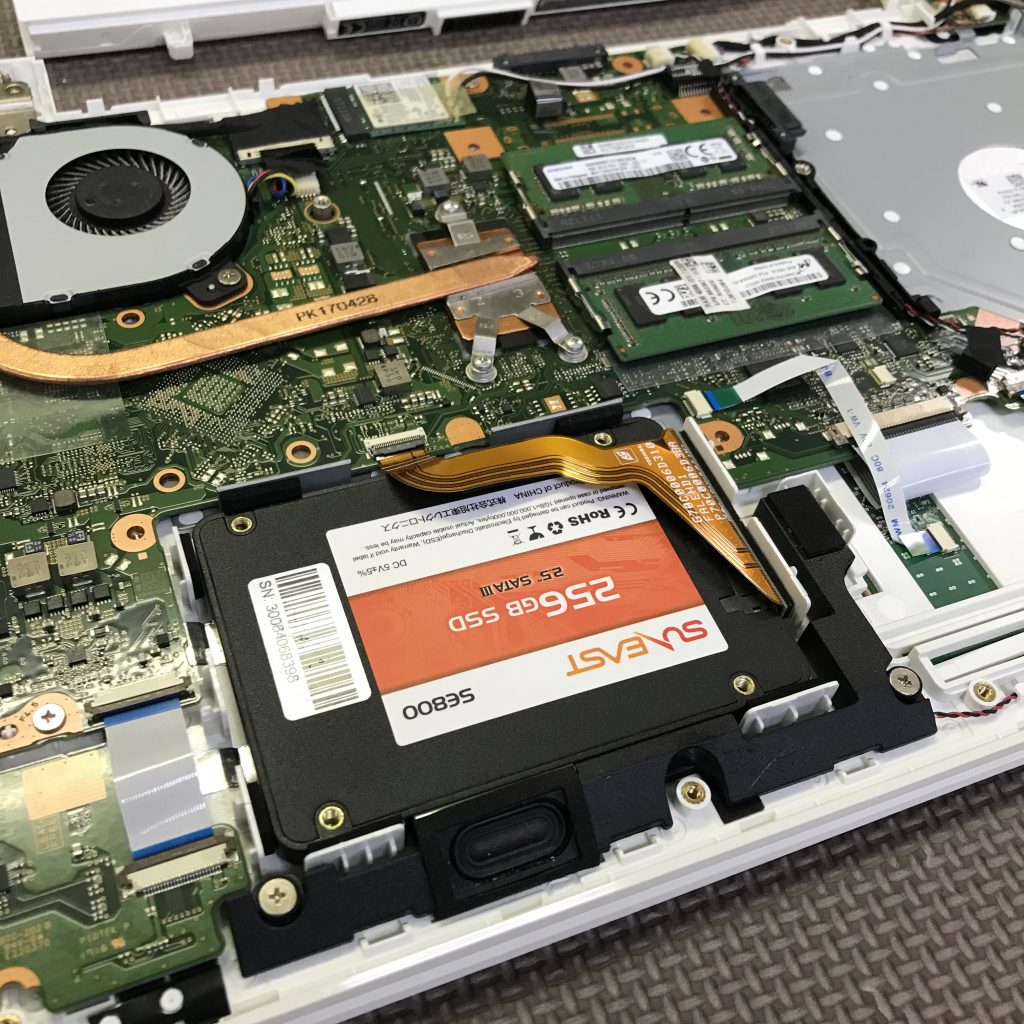 TOSHIBA・dynabook T45/DG パソコンクリーンパック＋SSD換装＋メモリ増設の修理事例（岡崎市）