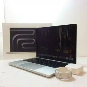 Apple MacBook Pro A3112 外観天板