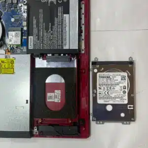 パソコン修理(3) 劣化したHDDの取り外し