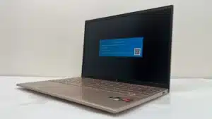 OSが起動しないパソコンの検証を行うPC堂ウイングタウン岡崎店