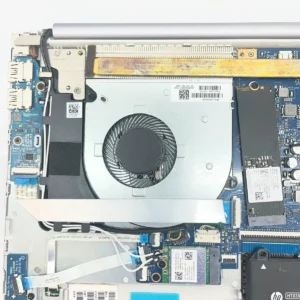 【PC堂】ウイングタウン岡崎 故障したCPUファンの取り外し作業