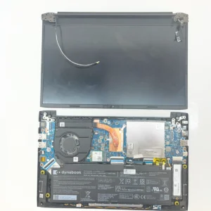液晶パネルの取り外し作業