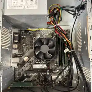 フルクリーニング実施後の綺麗なパソコン内部